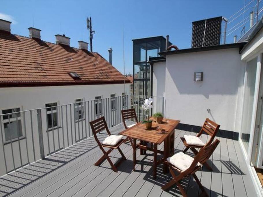 Luxury 2-Floor Rooftop Apartment With Terrace In The City Center Відень Екстер'єр фото